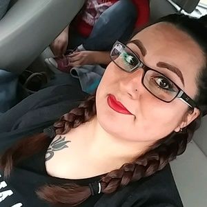 Meet your Posher, Rehnea